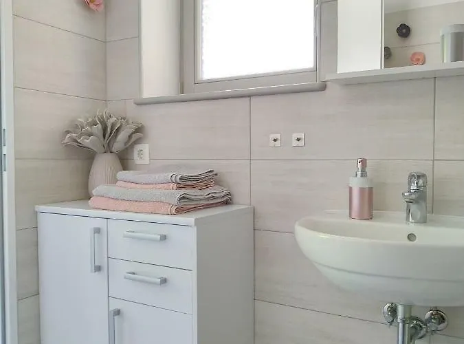 Sweet Roznik Apartment